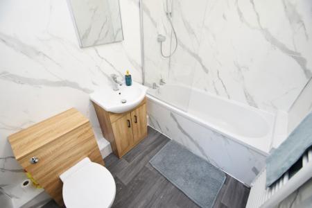 2 bedroom Property to let in Broomside Lane