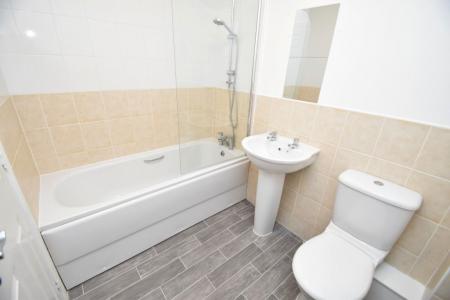 3 bedroom Property to let in Grange Way - DH6