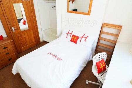 4 bedroom Property to let in Musgrave Gardens, Durham, DH1