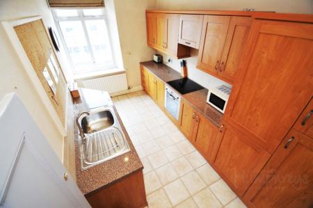2 bedroom Property to let in High Street North, DH7