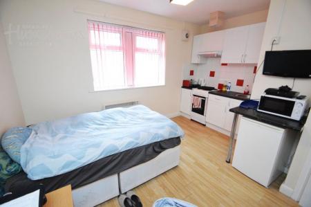 1 bedroom Studio flat to let in Marshall Terrace, DH1