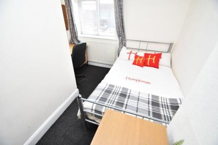 4 bedroom Property to let in Adolphus Place DH1