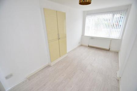 2 bedroom Property to let in Pilgrims Way - DH1
