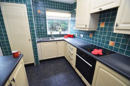 2 bedroom Property to let in Pilgrims Way - DH1