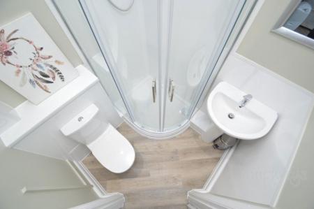 1 bedroom Studio flat to let in Marshall Terrace, DH1