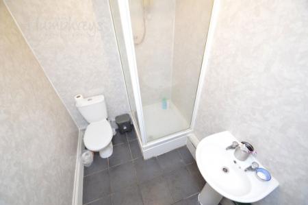 1 bedroom Studio flat to let in Marshall Terrace, DH1