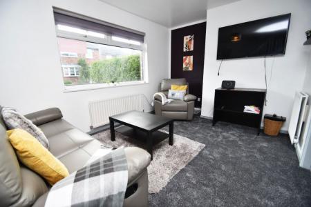 4 bedroom Property to let in Wakenshaw Road, Durham, DH1