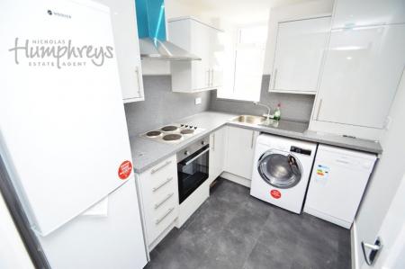 2 bedroom Property to let in Kilmacar House, Nevilles Cross