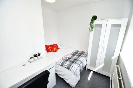 4 bedroom Property to let in Bradford Crescent, Durham, DH1