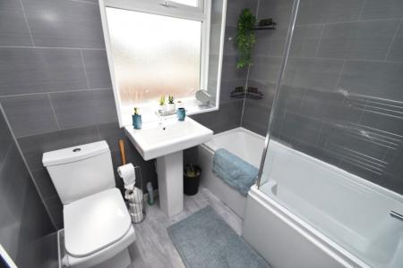 4 bedroom Property to let in Bradford Crescent, Durham, DH1