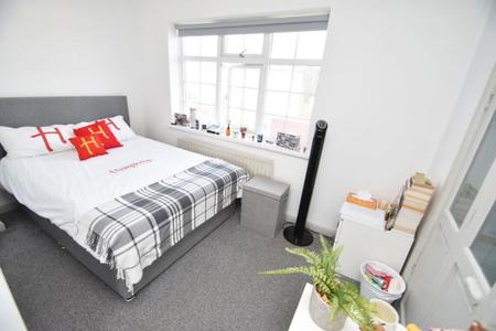 4 bedroom Property to let in Kepier Crescent, Durham, DH1