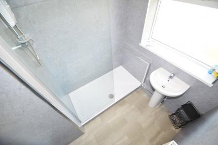 5 bedroom Property to let in Lowes Barn Bank, Durham, DH1