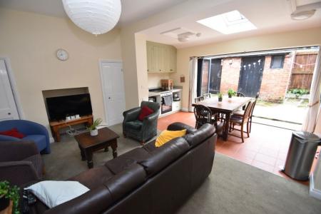 6 bedroom Property to let in East Atherton Street - DH1