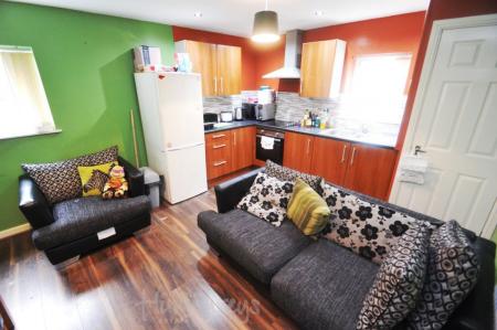 2 bedroom Property to let in Marshall Terrace, Durham, DH1