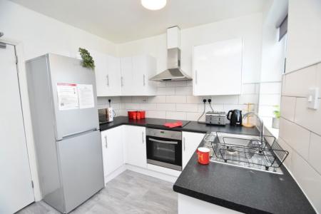 4 bedroom Property to let in Wakenshaw Road, Durham, DH1