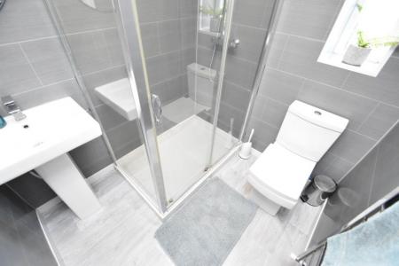 4 bedroom Property to let in Wakenshaw Road, Durham, DH1