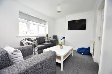 4 bedroom Property to let in Wakenshaw Road, Durham, DH1