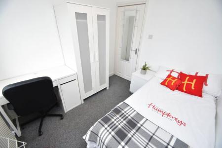 4 bedroom Property to let in Wakenshaw Road, Durham, DH1