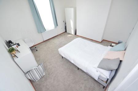 2 bedroom Property to let in Young Street, Gilesgate