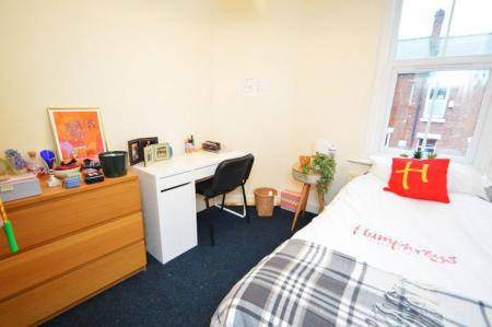 6 bedroom Property to let in Hawthorn Terrace, Durham, DH1
