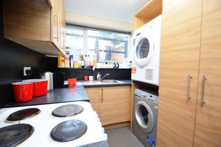 6 bedroom Property to let in Hawthorn Terrace, Durham, DH1
