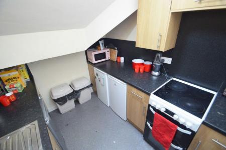 5 bedroom Property to let in Allergate, Durham, DH1