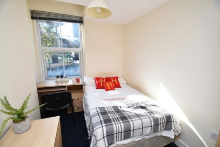 6 bedroom Property to let in Highwood Terrace, Durham, DH1