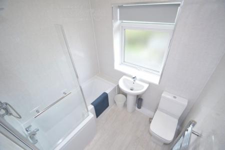 4 bedroom Property to let in Bradford Crescent, Gilesgate