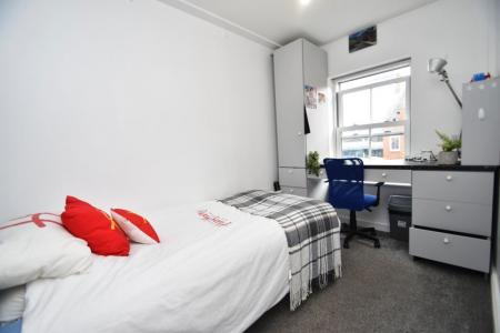 6 bedroom Property to let in Mitchel Street - DH1