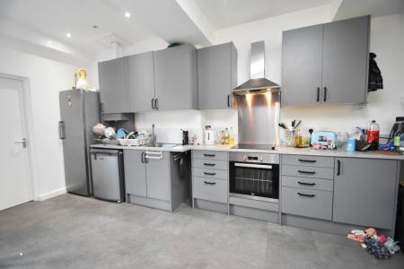 6 bedroom Property to let in Mitchel Street - DH1