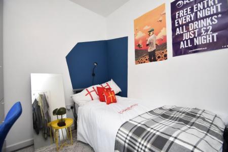 6 bedroom Property to let in Mitchel Street - DH1