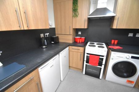 5 bedroom Property to let in Peartree Cottages - DH1