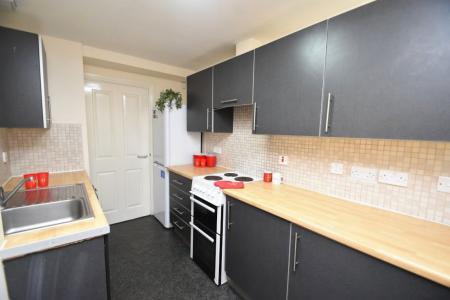 5 bedroom Property to let in Crossgate, Durham, DH1