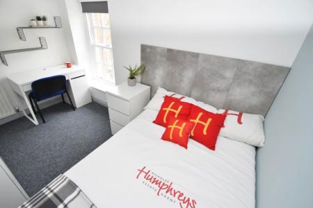 7 bedroom Property to let in Hallgarth Street, Durham, DH1