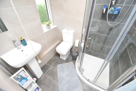 5 bedroom Property to let in The Rowans, Darlington Road DH1