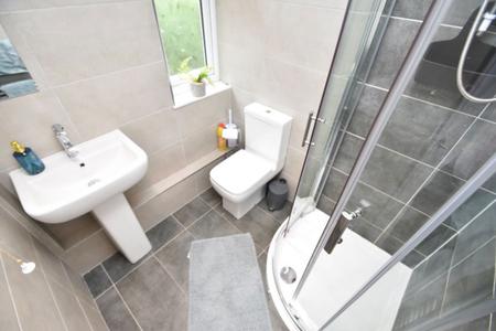 5 bedroom Property to let in The Rowans, Darlington Road DH1