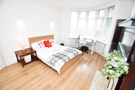 5 bedroom Property to let in The Rowans, Darlington Road DH1