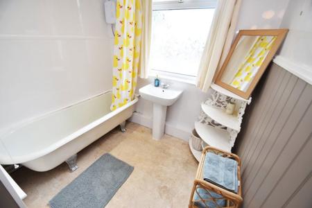 5 bedroom Property to let in The Rowans, Darlington Road DH1