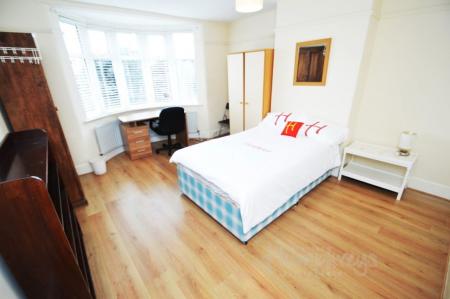 5 bedroom Property to let in The Rowans, Darlington Road DH1