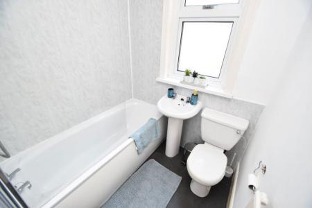 4 bedroom Property to let in Mayorswell Field, Durham, DH1