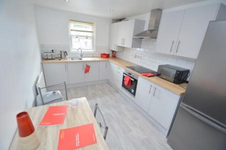 3 bedroom Property to let in The Sidings, DH1