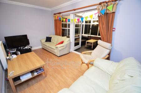 7 bedroom Property to let in Crossgate Peth, DH1