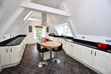 2 bedroom Property to let in Byland Close, DH1 4GY