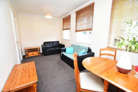 1 bedroom Property to let in Harrison House - DH1