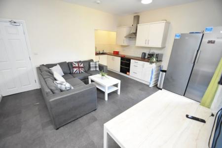 7 bedroom Property to let in 20 Wynyard Grove - DH1