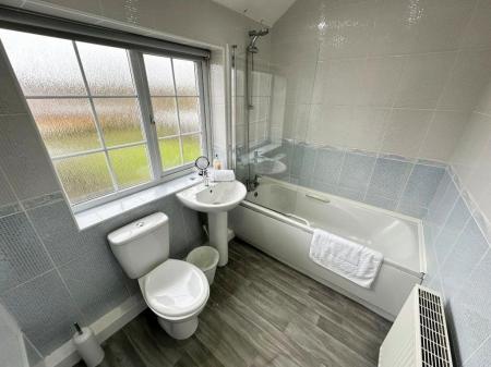 6 bedroom Property to let in Kepier Crerscent - DH1