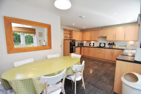 6 bedroom Semi-detached house for sale in Faraday Court, Durham, DH1