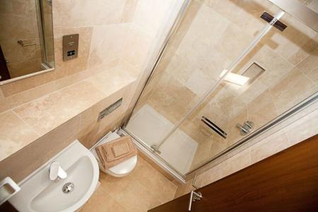 2 bedroom Property to let in River Court - DH1