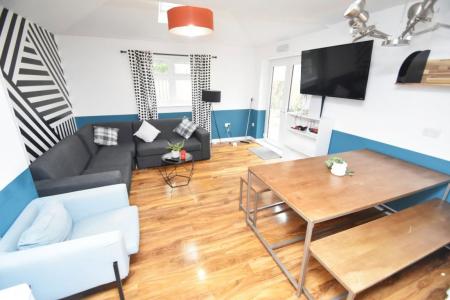 6 bedroom Property to let in Heaviside Place - DH1