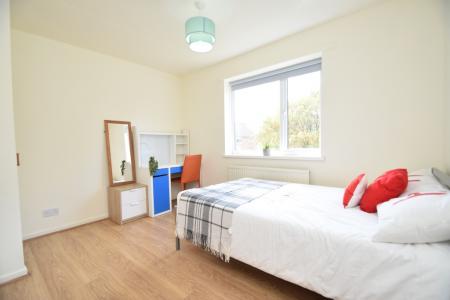 4 bedroom Semi-detached house for sale in Gray Avenue, Framwellgate Moor, Durham, DH1
